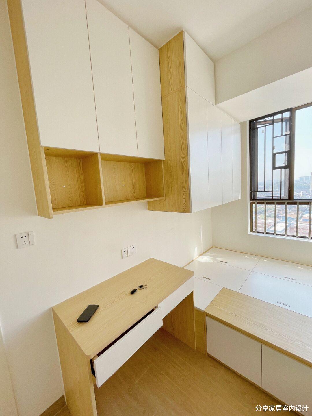 她家60平新房居然装了48㎡的柜子,储物空间超级强大,真心羡慕!