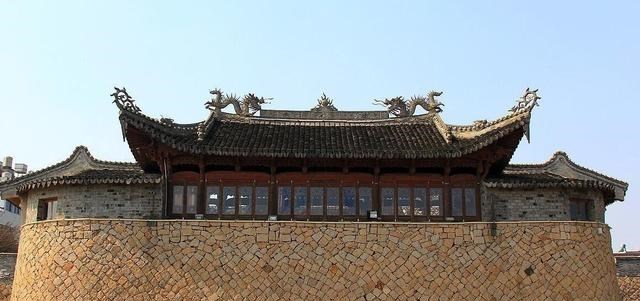 浙江省 浙江一处被遗忘的古城堡，有400多年历史，濒临东海就在温州