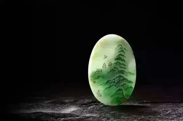 玉雕|1200块翡翠被粗切,老板大哭一场,看看玉雕大师如何化腐朽为神奇