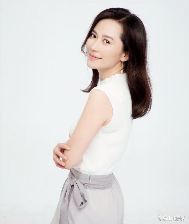 运动|?女人过了50岁该剪什么发型？看陶虹、俞飞鸿就知道了，气质减龄