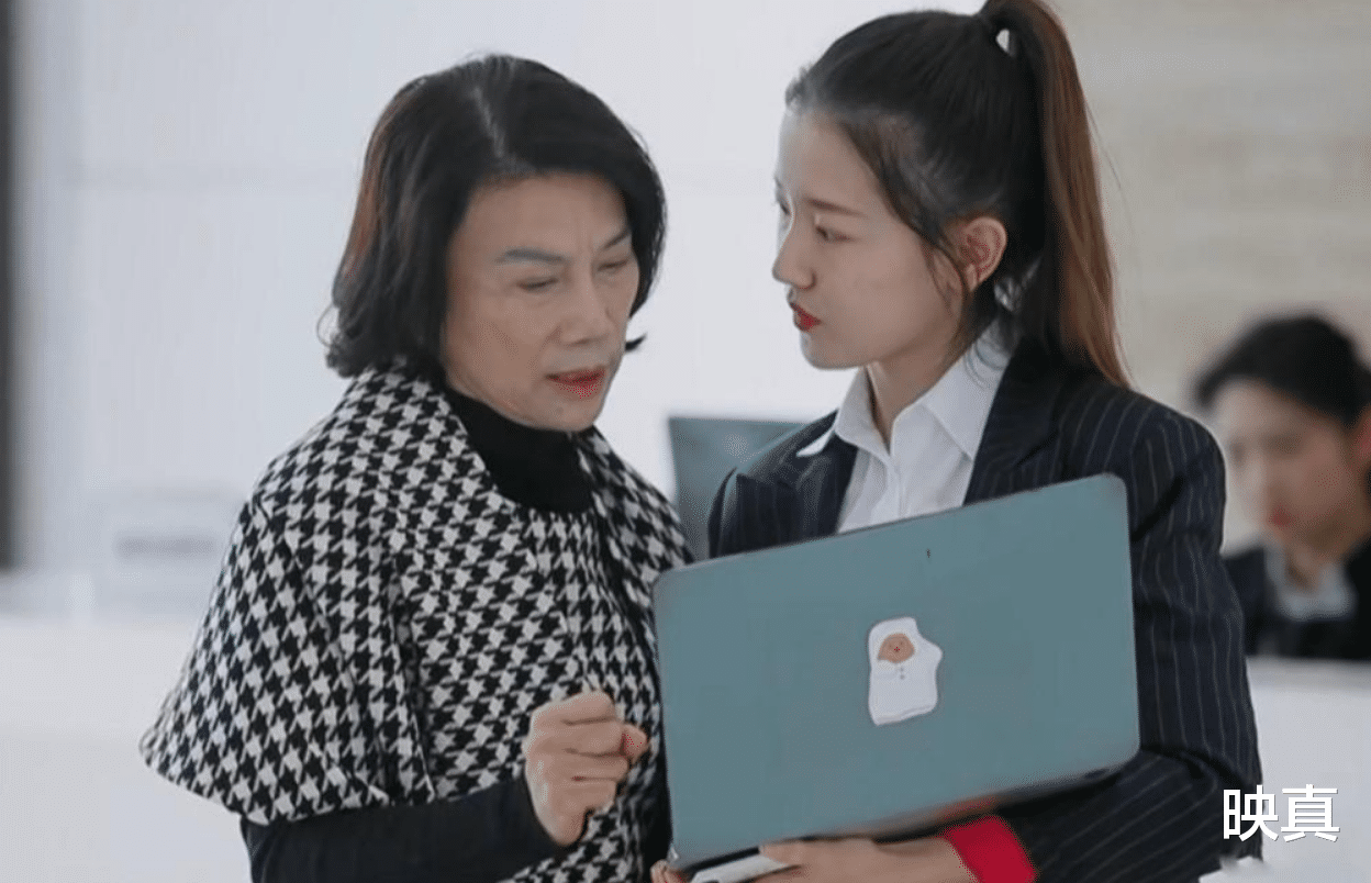 董明珠|钦点“22岁浙大女学霸”为接班人，营销女王董明珠在释放啥信号？