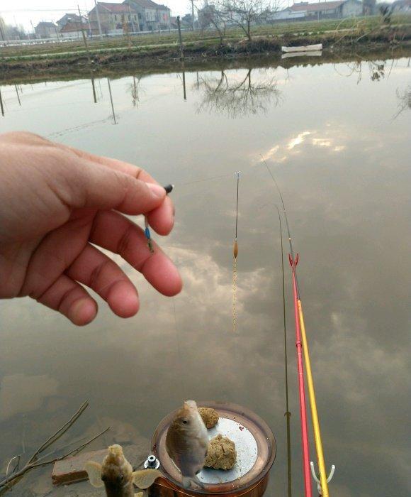 左小姐右小姐 广西钓友，西江支流碰到成群棒花鱼，疯狂闹窝烦不胜烦