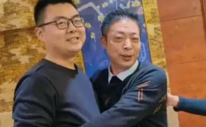 杜新枝|杜新枝发文试图洗白，却意外锤自己，用92年身份为何还办95年的？