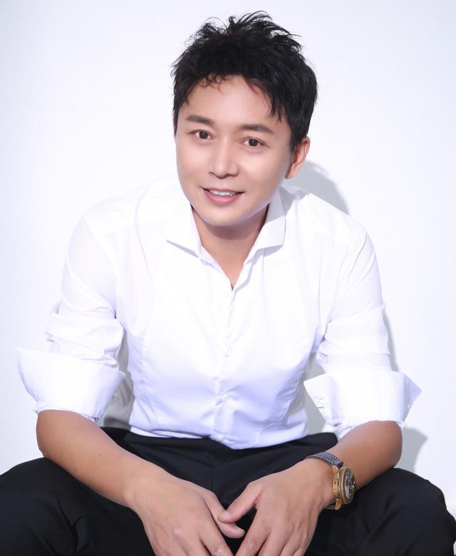 刘奕君|反派刘奕君：32岁净身出户，二婚迎娶娇妻，50岁迎来事业巅峰