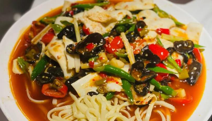 汪小菲|汪小菲的新店，客人吐槽4个人花了528元太心疼，网友的评论一边倒