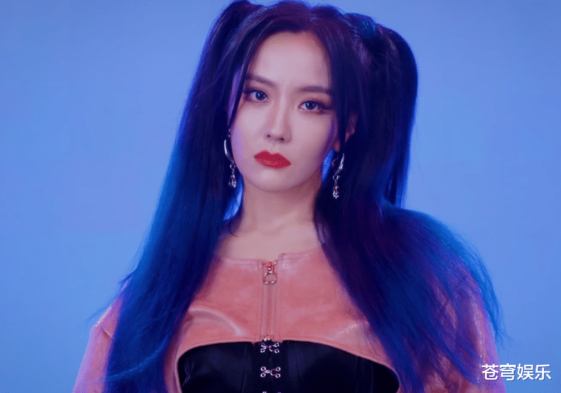 双马尾|硬糖少女《双马尾》舞蹈版造型，妹妹们都扎双马尾，只有1人例外