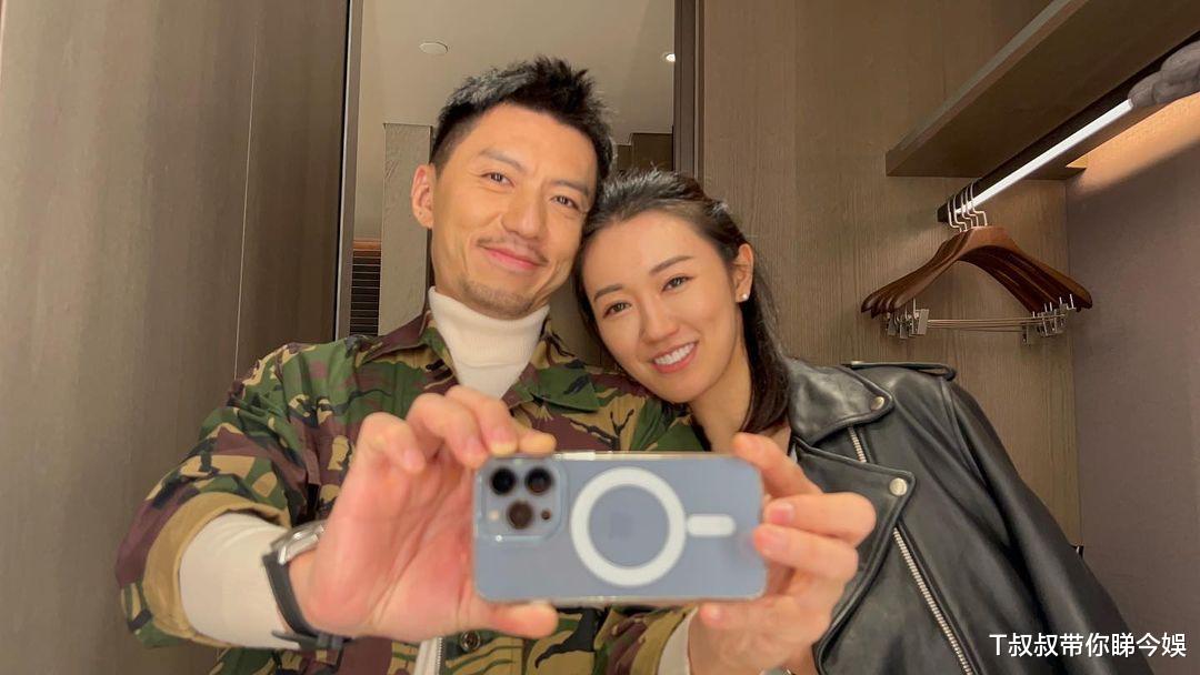 第一桶金|袁伟豪庆祝结婚一周年：「我人生第一桶金就是娶了张宝儿当我老婆」