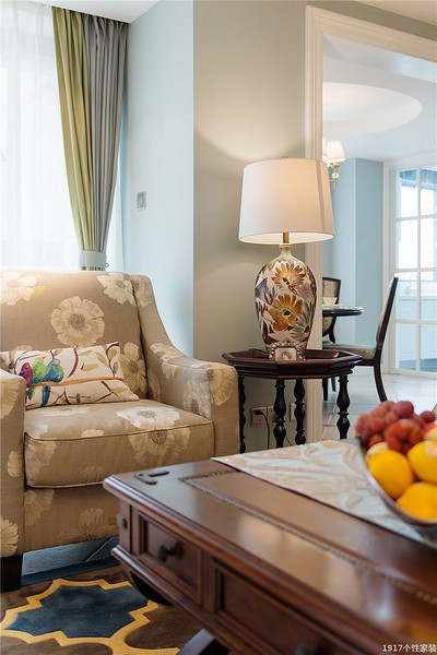 140平将美式浪漫情怀与现代需求合一合,兼华贵典雅与现代时尚