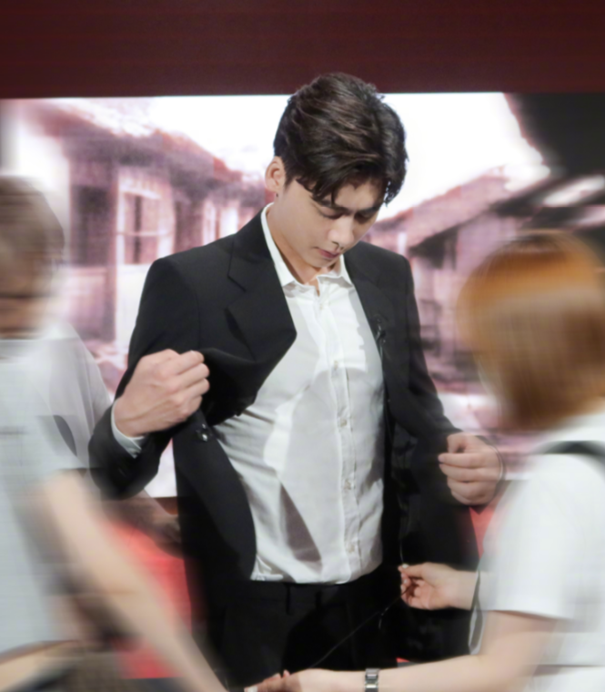 明星|100周年鸟巢晚会名单曝光，阵容金光闪闪，还有这7位男神