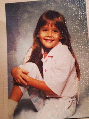 杰西卡·阿尔芭|全球最性感女人！17岁一夜爆红，极致美貌却被嘲票房毒药？