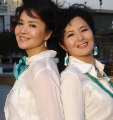 谢娜|她出道便靠姑父走红，姑父另结新欢后，她沦为了18线演员