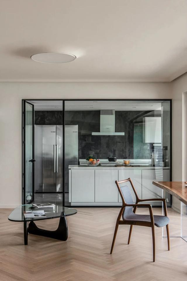 |169㎡现代简约，没有电视墙的客厅，返璞归真的生活才是真