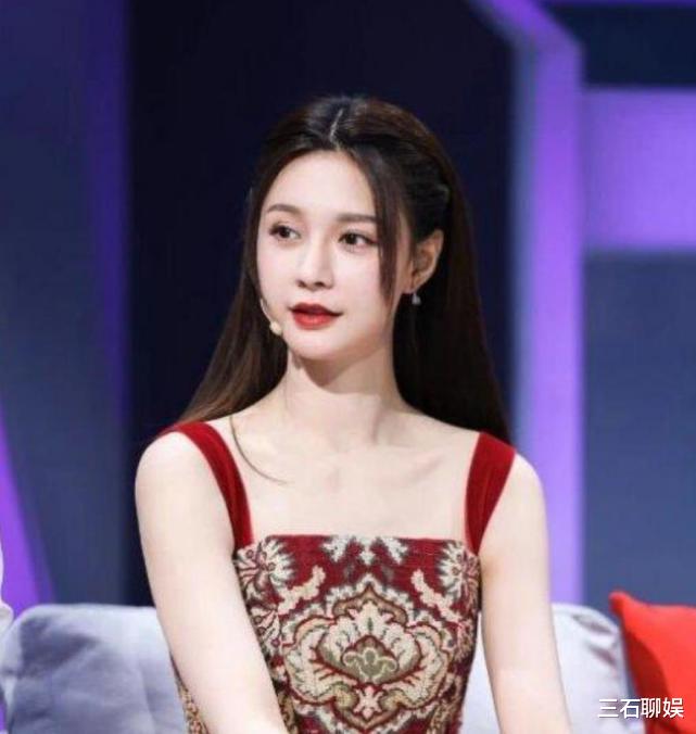 沈梦辰|沈梦辰15年前参加模特时的照片曝光,除了眼睛,你还能认出什么?