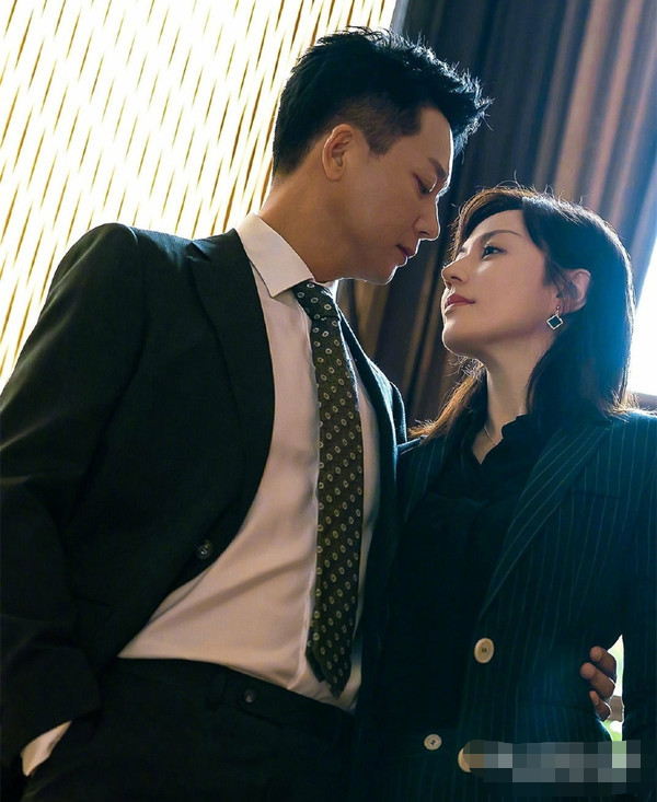 刘奕君|“大佬”刘奕君,曾是人间绝色,27岁奉子成婚,40岁二婚娶女强人