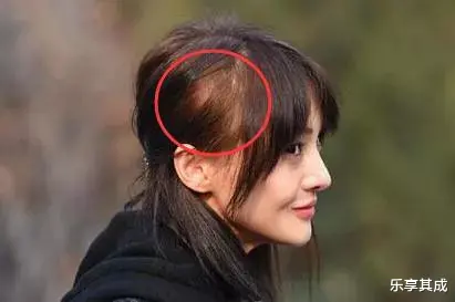 魏大勋|魏大勋被逼现场摘发套，花美男变成了铁憨憨，连00后也跟假发套杠上了