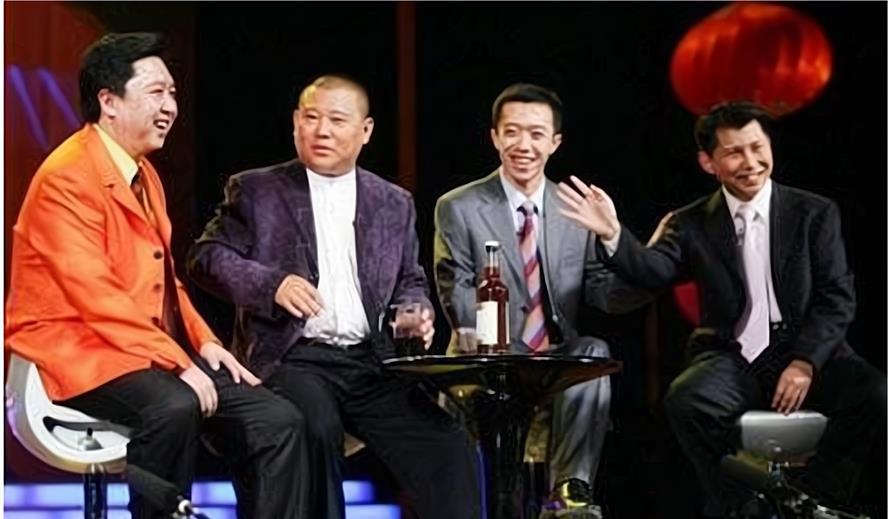 微笑|底线是怎么炼成的，何沄伟直播拆台曹云金，主题：做人应该感恩