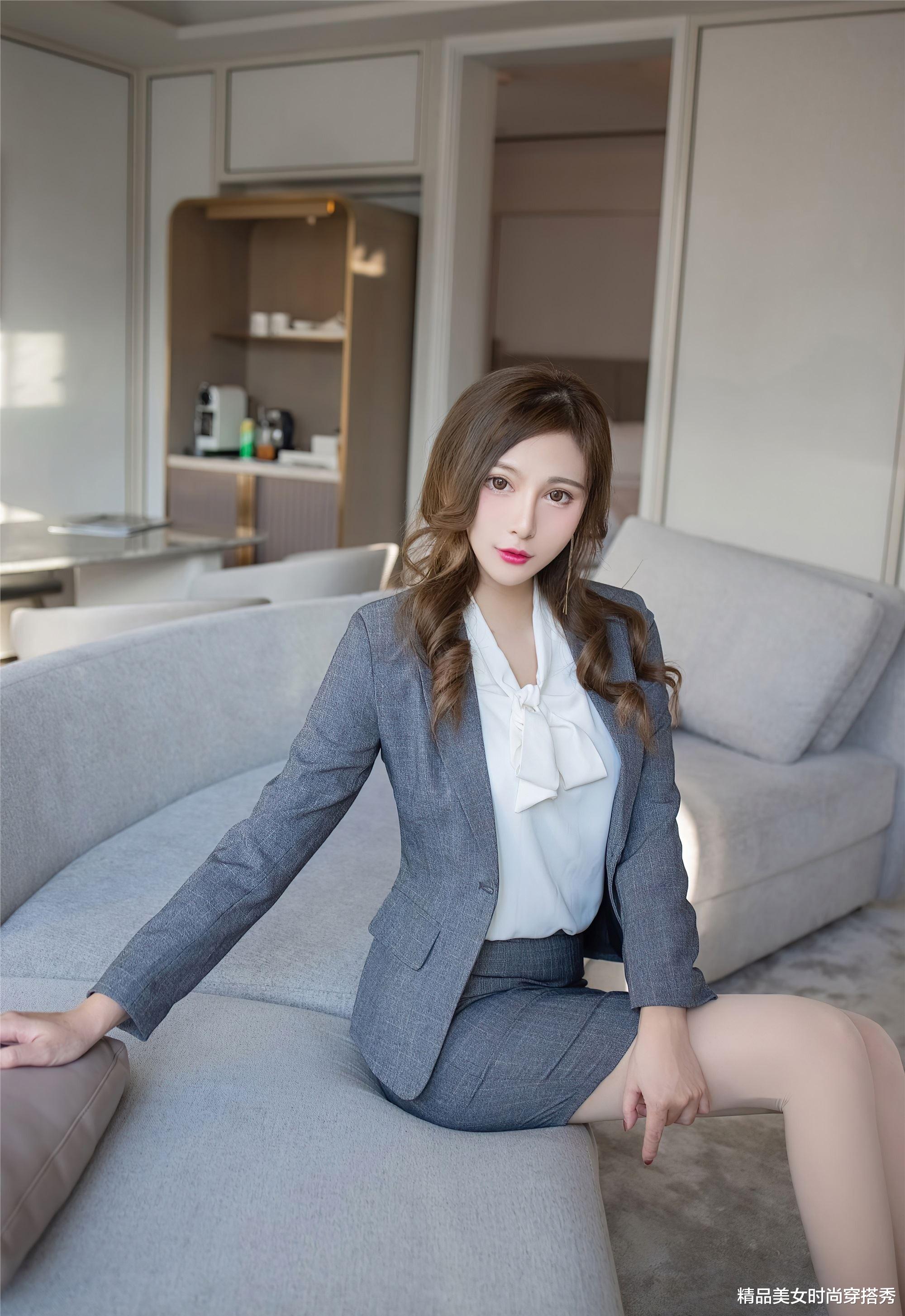 穿衣搭配|女性职场着装，存“简”去繁，以简单干练为佳，做一个气质女人