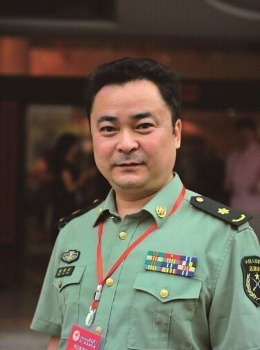 日剧|《闪闪的红星》“潘冬子”：银幕的英雄，他哥却因演坏蛋而出名