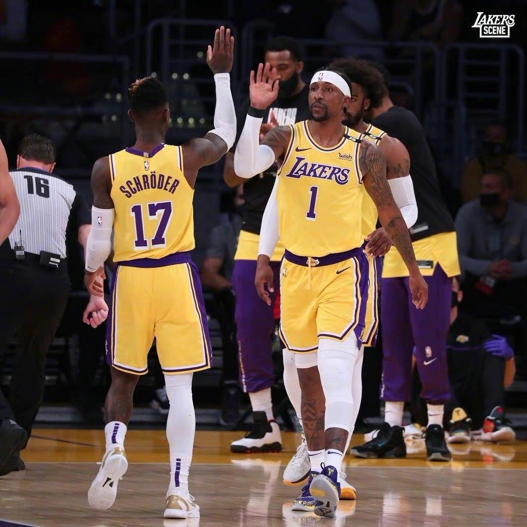 湖人队|鏖战42分钟砍29+9+7，詹姆斯拼尽全力，湖人输球唯他可昂首离开