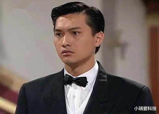 周慧敏|“玉女掌门人”周慧敏：就这样改写了命运，我们都被她的外表骗了