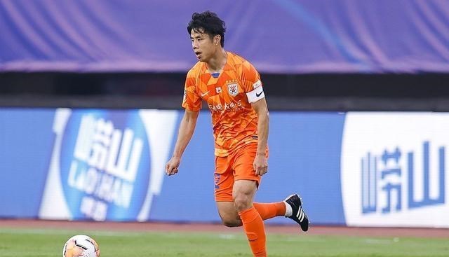 韦世豪|韦世豪一天两次上热点,回泰山只差官宣,卡纳瓦罗要离开中超