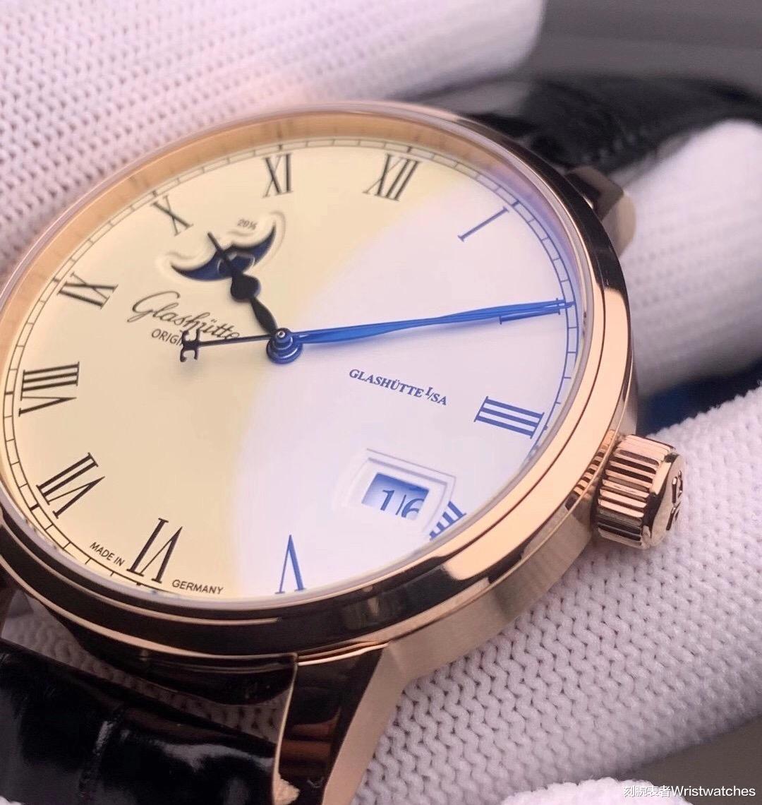 刻腕表者Wristwatches|GF厂格拉苏蒂议员大日历月相玫瑰金腕表评测！