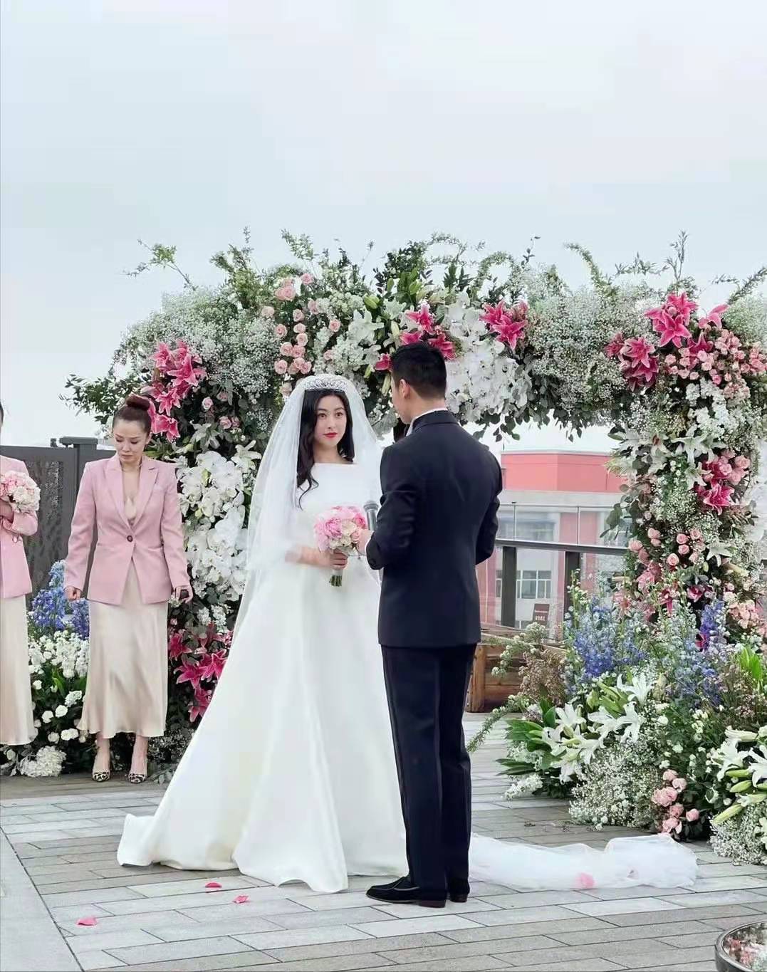 亞洲第一美女朱珠在北京舉辦婚禮，她曾連續8年上榜世界百美-圖2