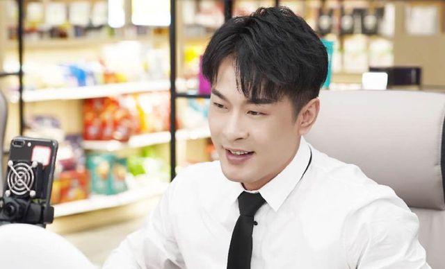 明星|同样是顶流网红,郭老师的“清醒”,狠狠地撕开了辛巴的遮羞布