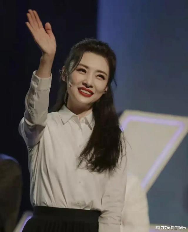 周涛|离开央视五年后，53岁的知名主持人周涛，官宣了新身份！