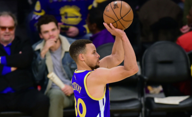 斯蒂芬·庫里|就在明天！21年收官之戰(zhàn)庫里將開創(chuàng)新紀錄！這次不會再里程悲了吧