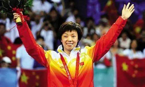 张怡宁|张怡宁恋爱故事：老公前任是女星袁立，比她大20岁，两人一见钟情