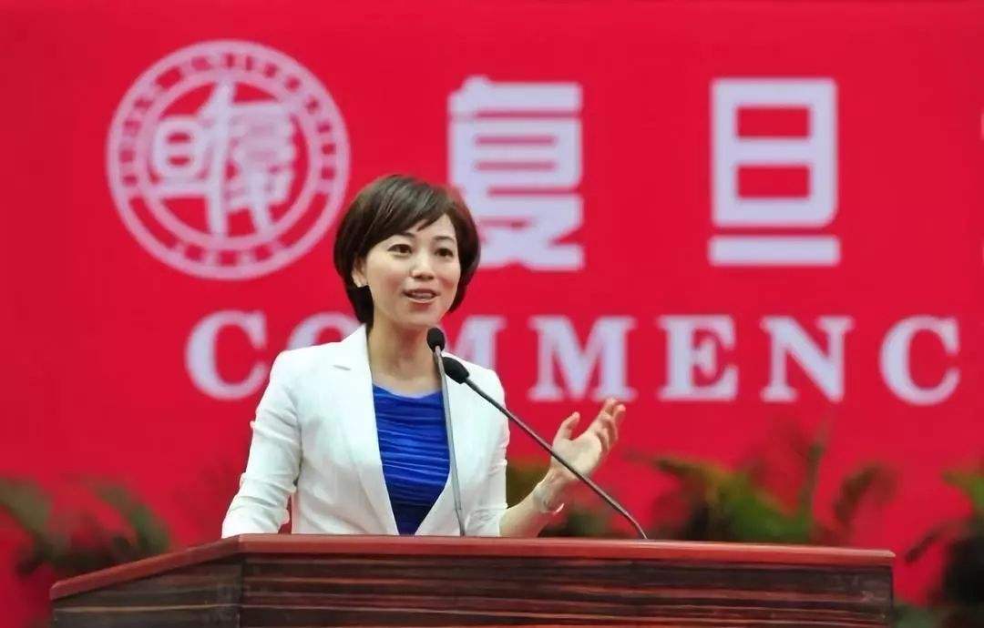 劳春燕|劳春燕：夫妻俩都是高考状元，两地分居15年，风光背后的心酸