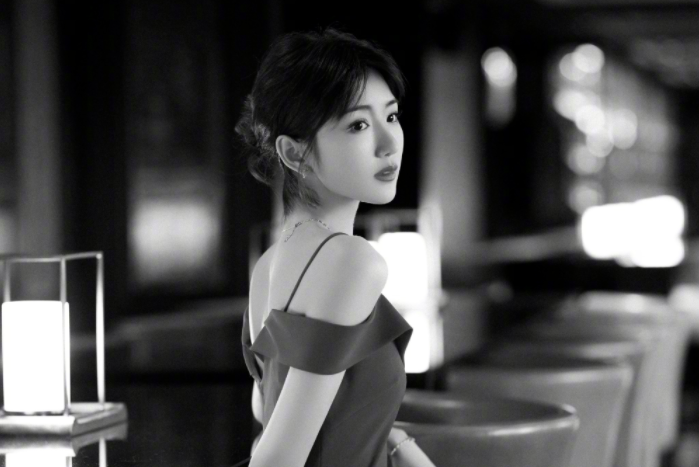 毛晓彤|一把烂牌打成王炸，33岁的毛晓彤：我其实很刚