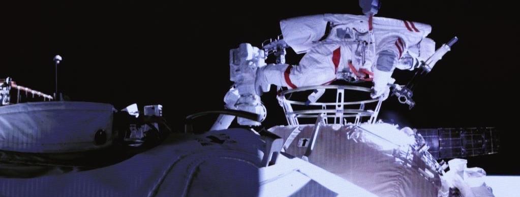 免疫细胞 神舟十三号发射成功！宁牺牲也要展示国旗，航天员翟志刚二进太空