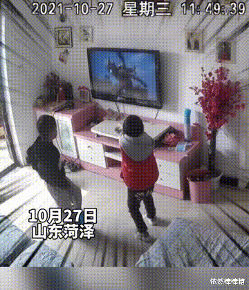 acgn漫评|熊孩子看动画片把电视砸了，电视机和奥特曼都说他们太无辜了