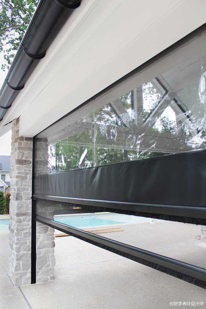 违章建筑|封阳台装扇玻璃窗，升降式随时切换，物业来了就打开，算不上违建