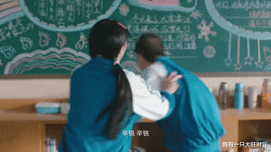 辛锐|《你好旧时光》辛锐为逃离原生而不择手段，但她真的既努力又清醒