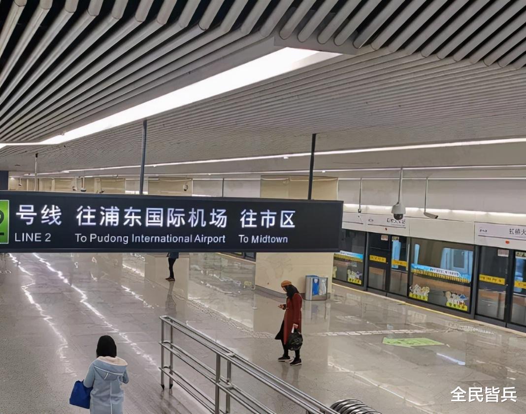 上海:男子突然倒地,磕出一脸血,醒后第一句话竟是:我要上班