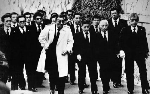 曾經登頂日本超級黑幫組織頂點的中國男人-圖8