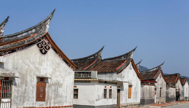 若珍|厦门附近一隐秘村落,建筑风格竟是宫廷式,人称水上小故宫