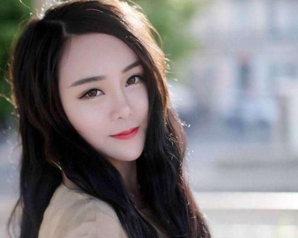 |辛巴前妻怒斥电商辛巴：抛妻弃女，没有尽到父亲的责任