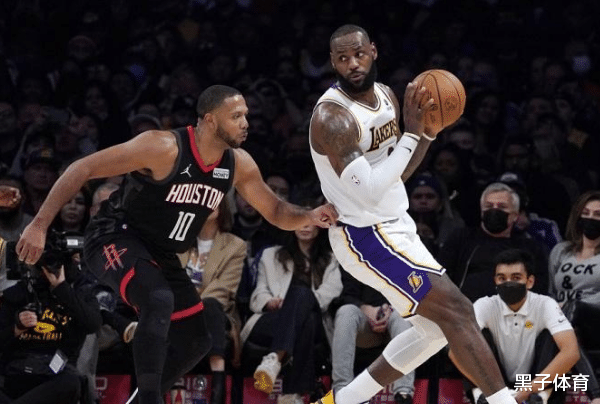 世界冠軍|排名狂飆！湖人西部第四了！還有2個好消息，詹姆斯憋不住了