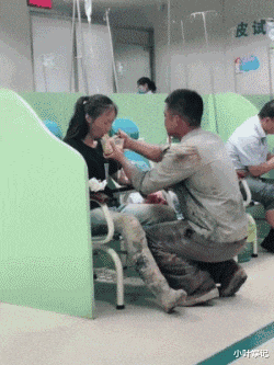 小叶娱记 “楼下新开一家店，去了一次，才知道为啥生意好了”！