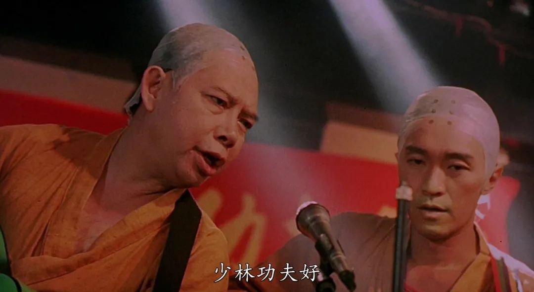 成龙|成龙周润发去了好莱坞，双周一龙后的香港影坛，谁在统治票房榜？