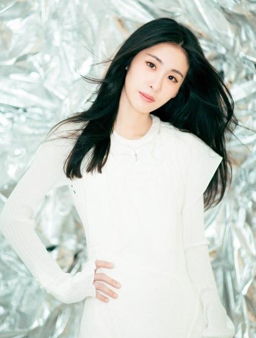 张碧晨|肖战事件和张哲瀚事件区别，许佳琪也拍戏，白鹿新剧，张碧晨新合作