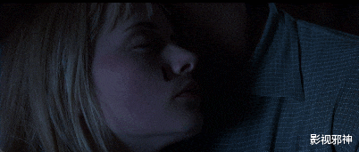 路边摊|众“女神”惨遭屌丝屠戮，最后结局却惊天反转？