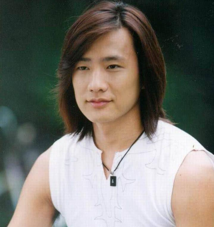 明星|曾经大火的《红苹果乐园》，18年后男主全线颜值崩塌，女主成三线