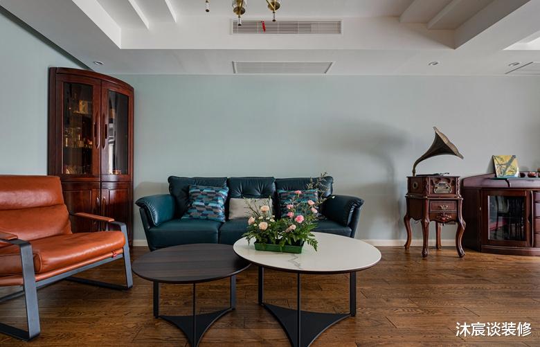 杭州夫妇退休回老家,全屋经典美式混搭,每天在家看看书,养花花