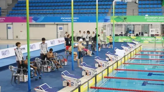 InsDaily|残奥会上被遗忘的“中国飞鱼”:没有双臂的他,游了世界第一!