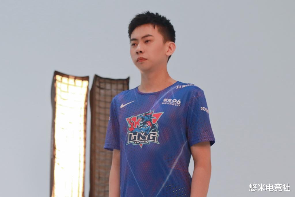 lng|LNG替补辅助登顶韩服也打不上训练赛？Ale队霸行为遭Doinb怒斥！